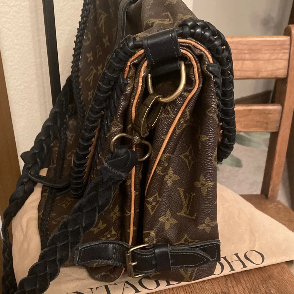 Vintage Boho Louis Vuitton Saumur 35 Saddle Bag w/Hand Braided Crossbody Strap - Picture 4 of 13